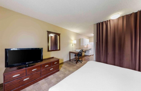Extended Stay America Suites - Orange County - Huntington Beach image 13