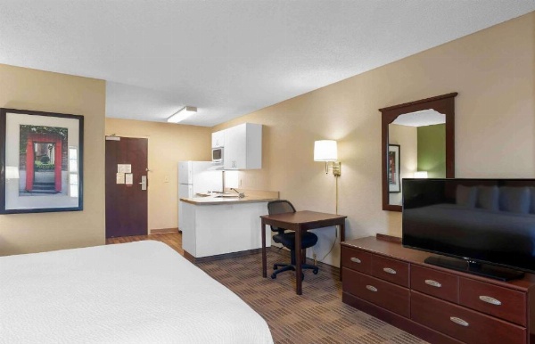 Extended Stay America Suites - Orange County - Huntington Beach image 18
